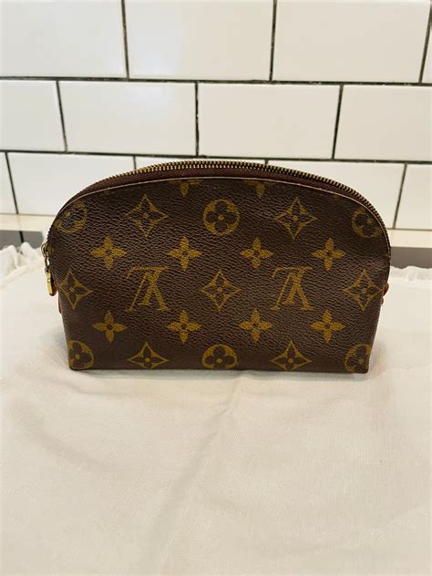 louis vuitton makeup bag cost.